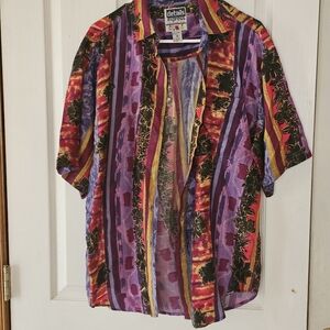 Vintage details express 100% silk size medium.